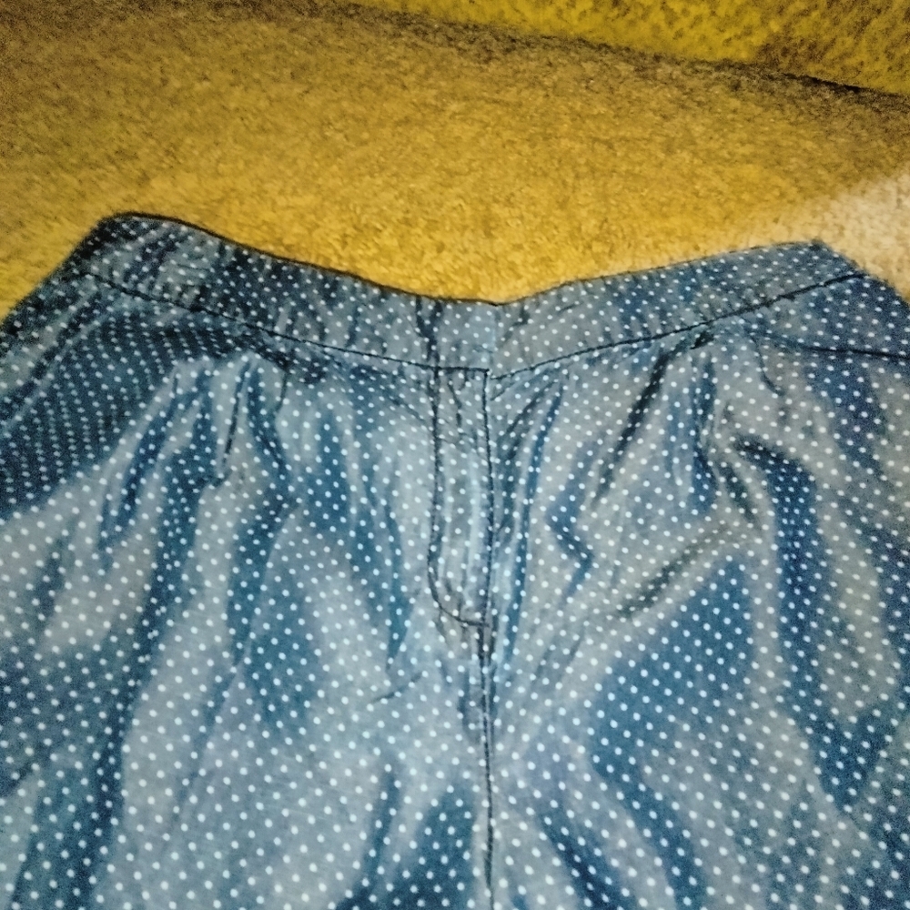 Chico's (Size 1.5/M/10) Chambray Denim Polka Dot Pattern Long Line Shorts - Picture 3 of 12